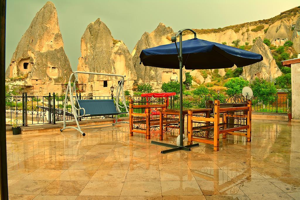 Cappadocia Stone Palace Goreme Bagian luar foto
