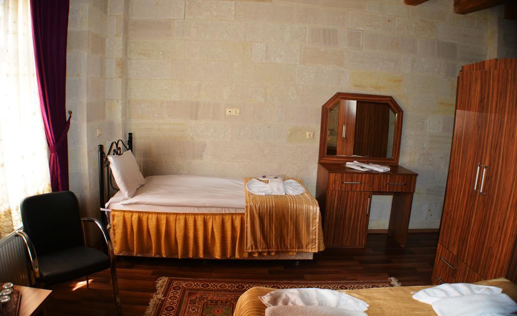 Cappadocia Stone Palace Goreme Bagian luar foto